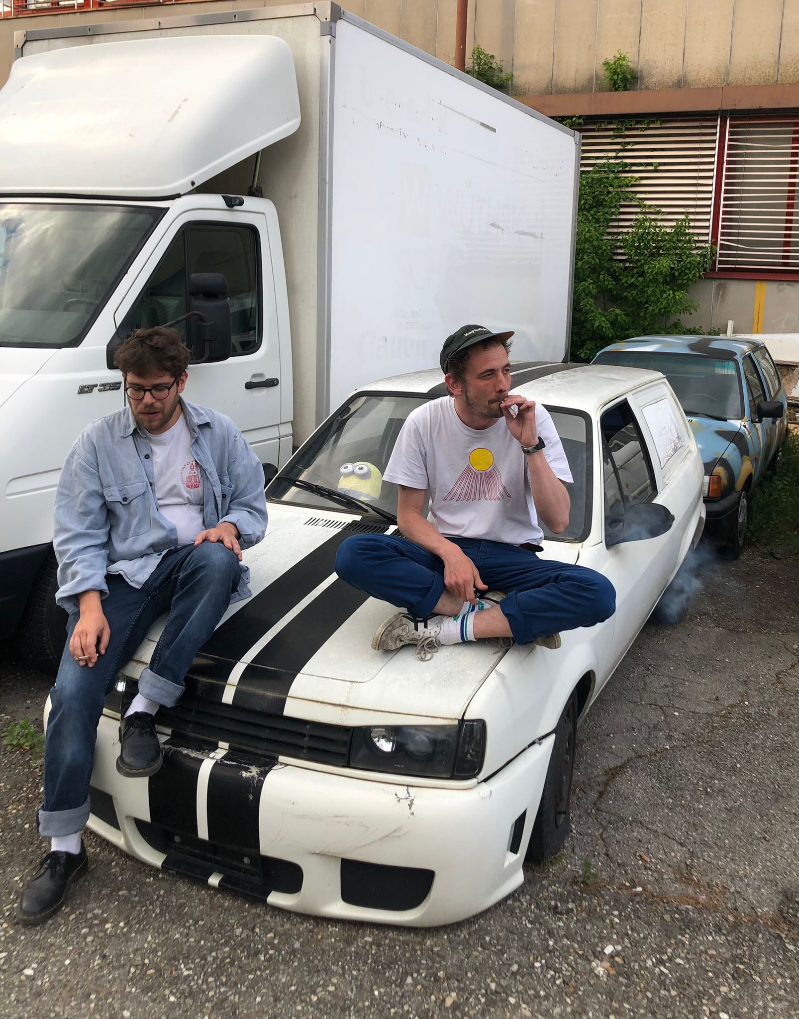 A kaleidoscope of nothingness / Veau Biche Ours